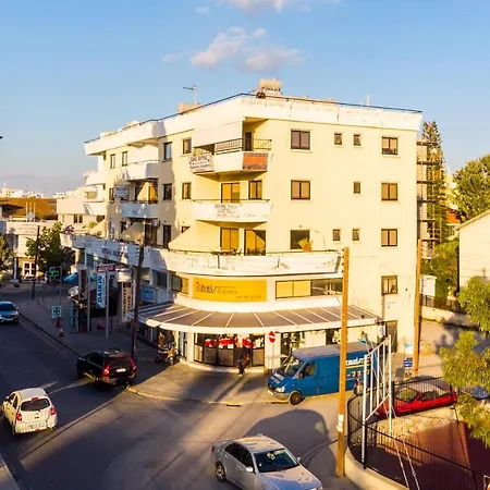 Lazuli Green View Apartment *